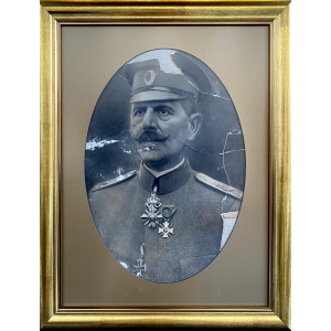 Голям портрет на полковник д-р Янко Димов началник на военосанитарната част при 1-ва Българска армия през Първата световна война - рамкирана фотография